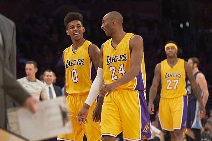 体闪光转向 体闪光转向